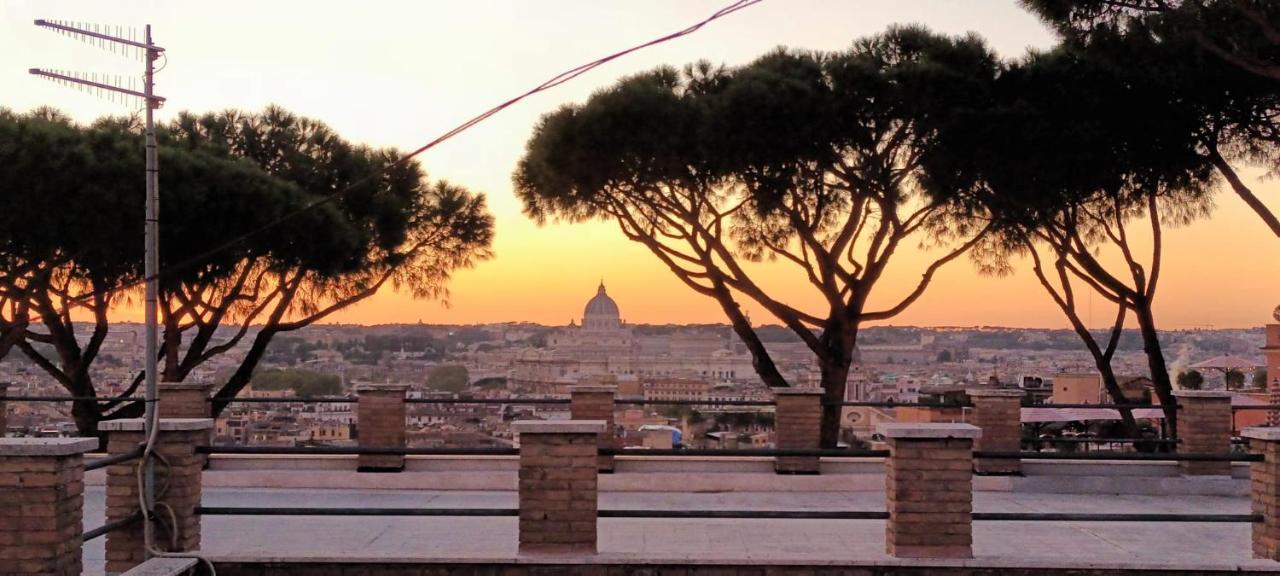 Spanish Steps Rome View Esterno foto