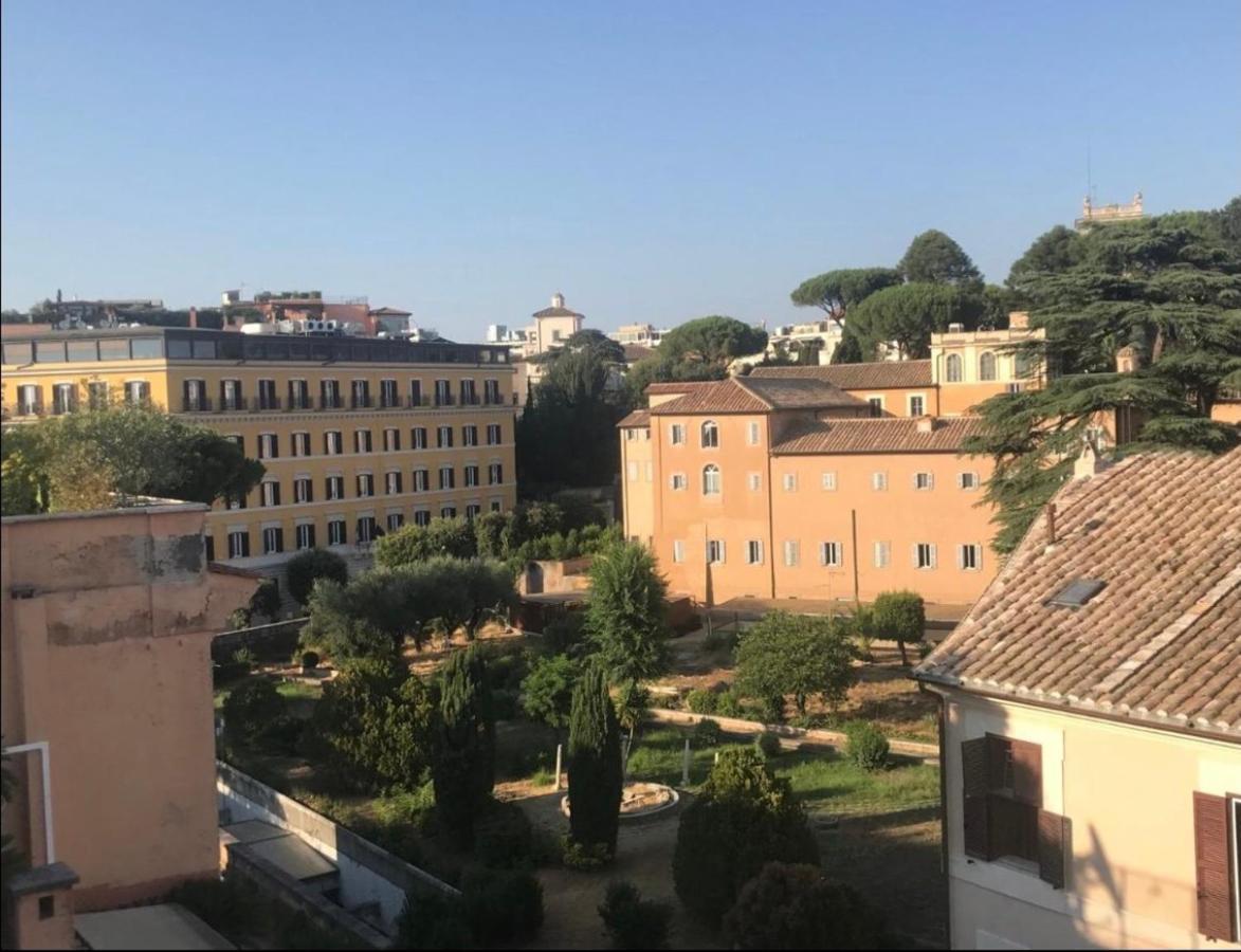 Spanish Steps Rome View Esterno foto